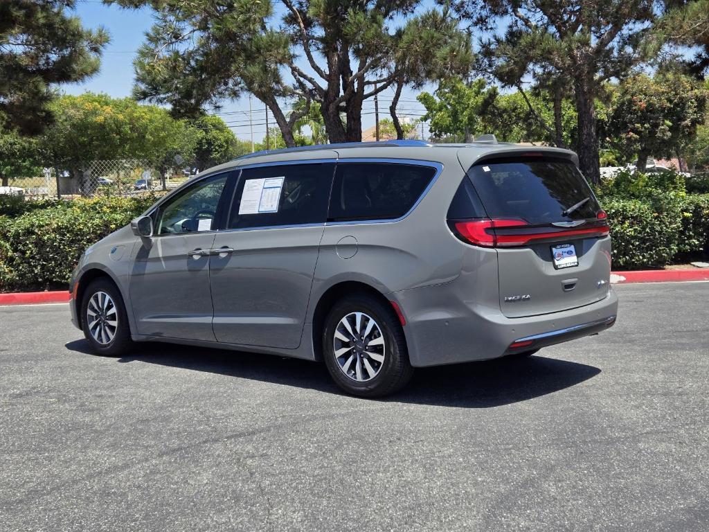 used 2021 Chrysler Pacifica Hybrid car, priced at $21,088