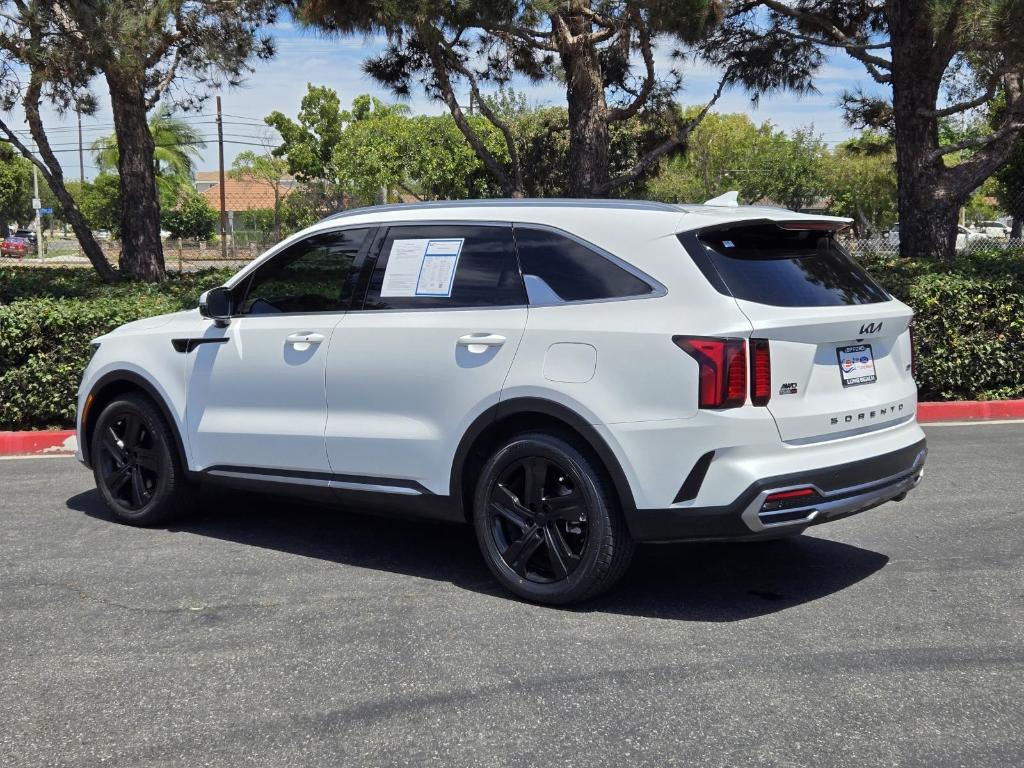 used 2022 Kia Sorento Hybrid car, priced at $25,999