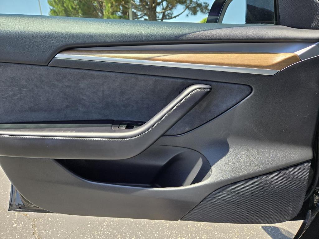 used 2021 Tesla Model 3 car, priced at $23,500
