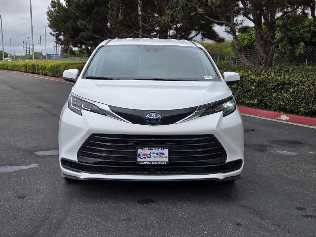 used 2023 Toyota Sienna car, priced at $36,470