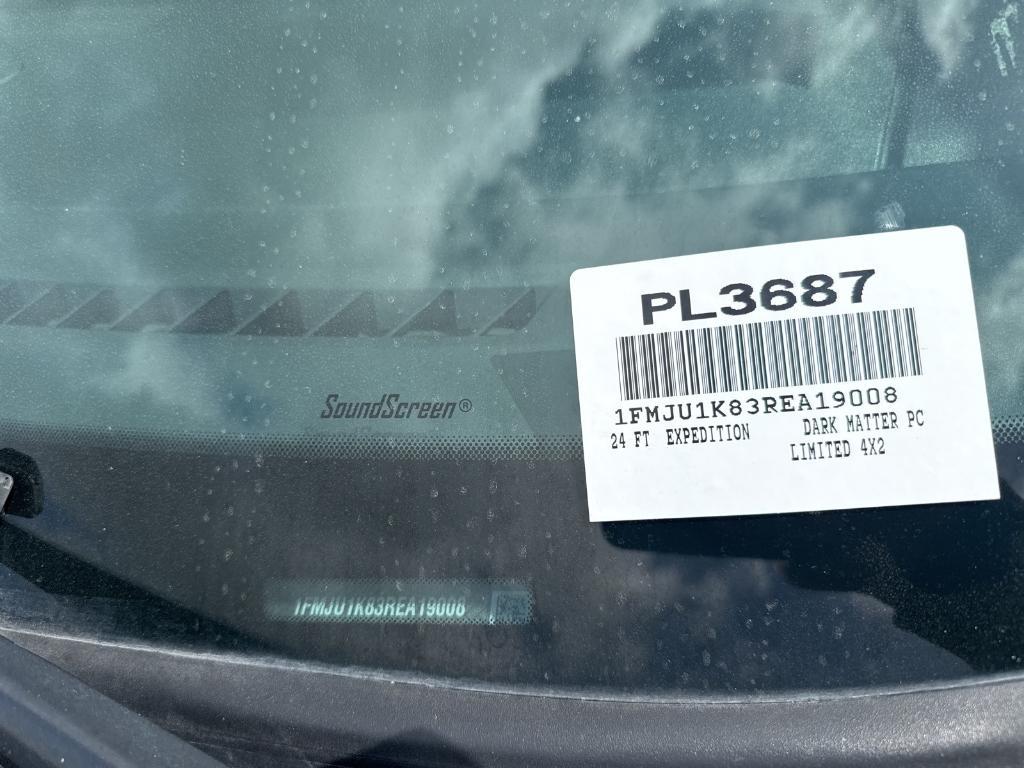 used 2024 Ford Expedition car, priced at $45,996