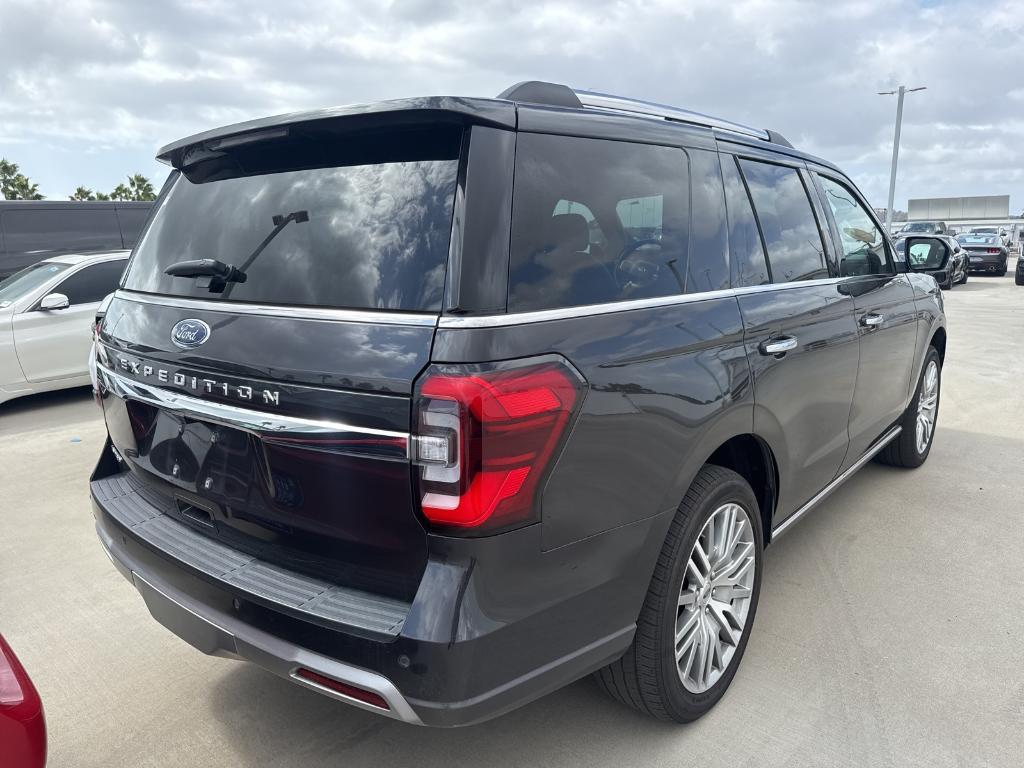 used 2024 Ford Expedition car, priced at $45,996