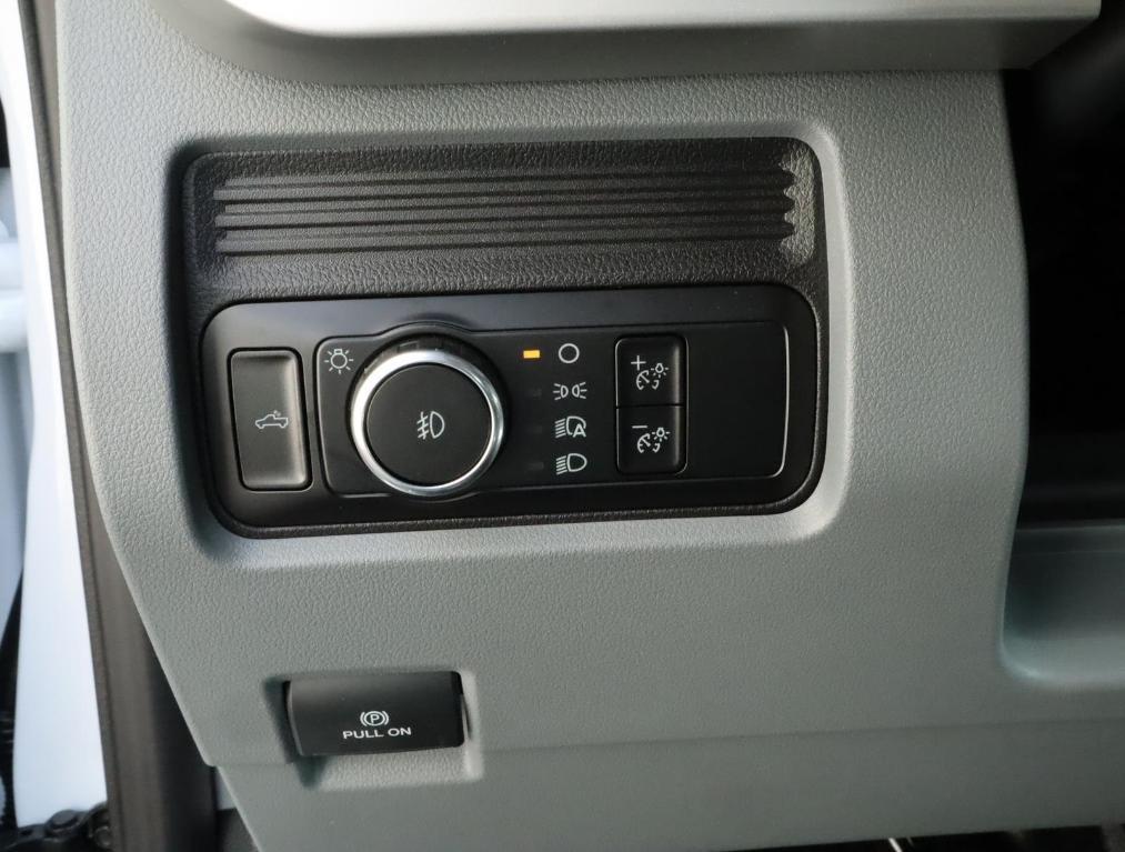 new 2024 Ford F-250 car, priced at $58,373