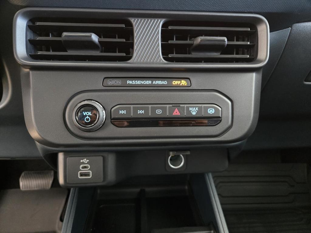 new 2025 Ford Maverick car, priced at $30,462