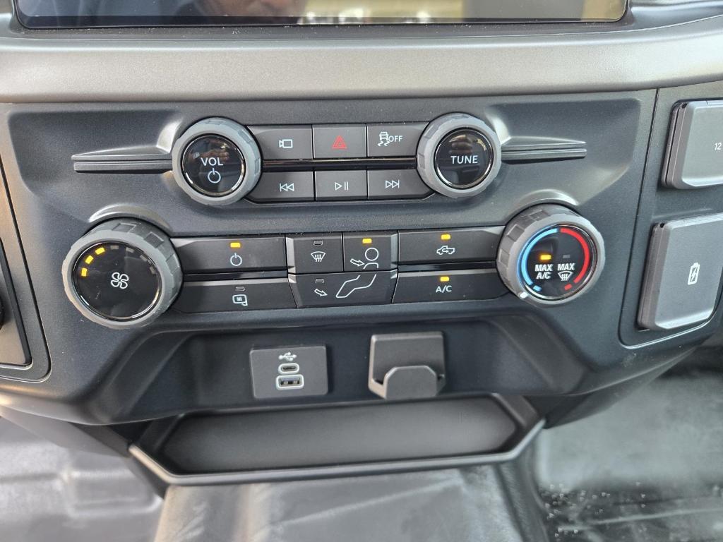 new 2025 Ford F-150 car, priced at $47,414