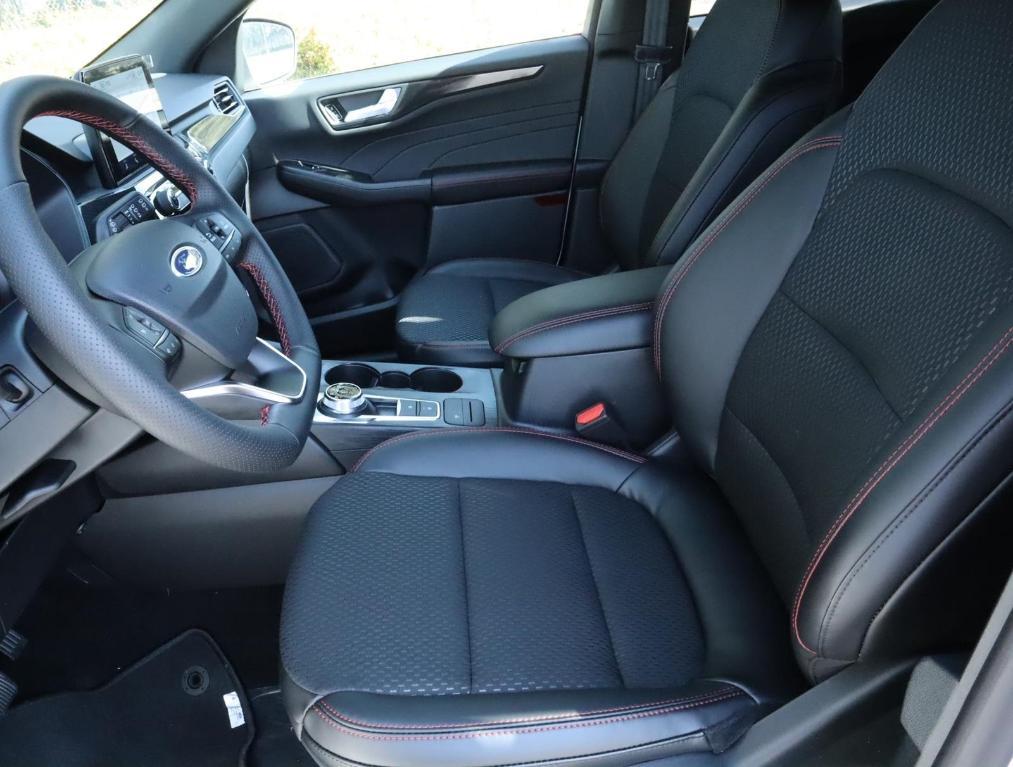 new 2025 Ford Escape car, priced at $34,290