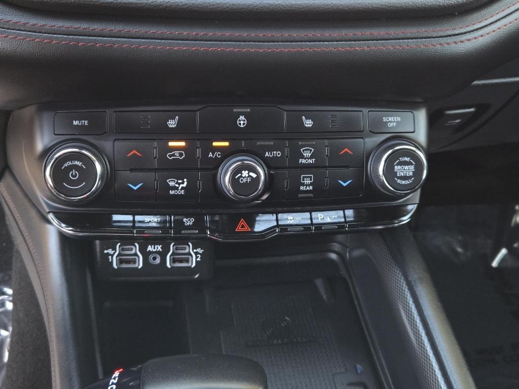 used 2024 Dodge Durango car, priced at $31,383