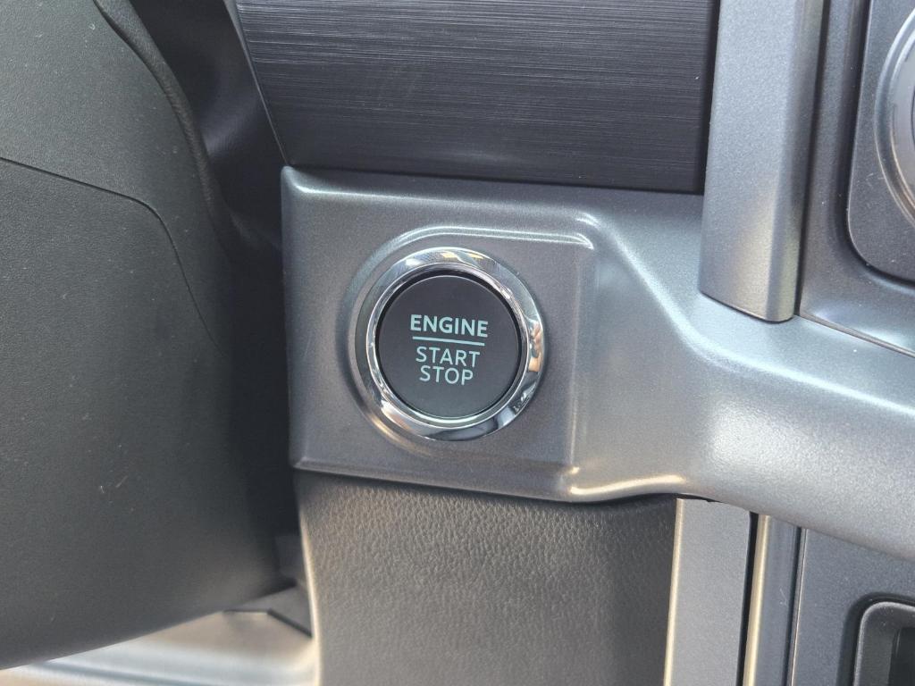 new 2025 Ford F-150 car, priced at $59,105