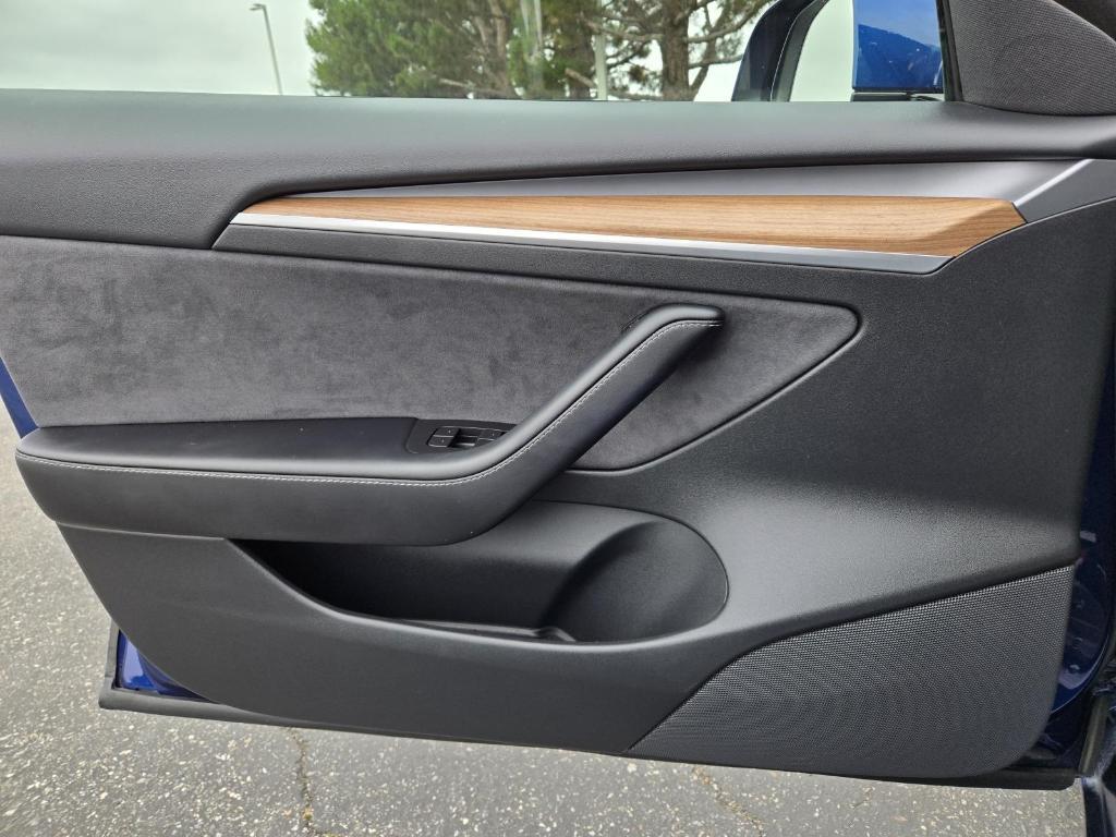 used 2021 Tesla Model 3 car, priced at $25,500