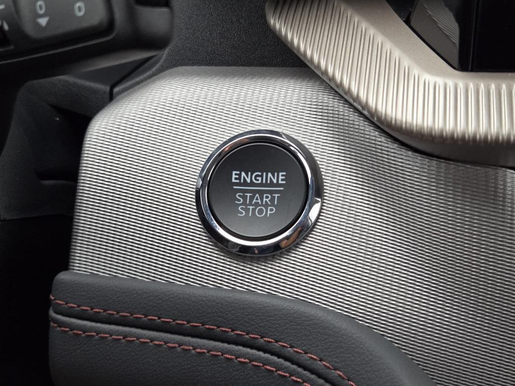 new 2025 Ford Explorer car, priced at $42,204
