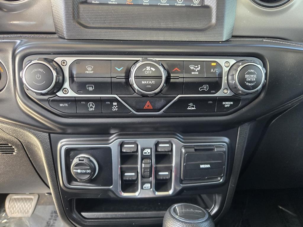 used 2023 Jeep Gladiator car, priced at $25,994