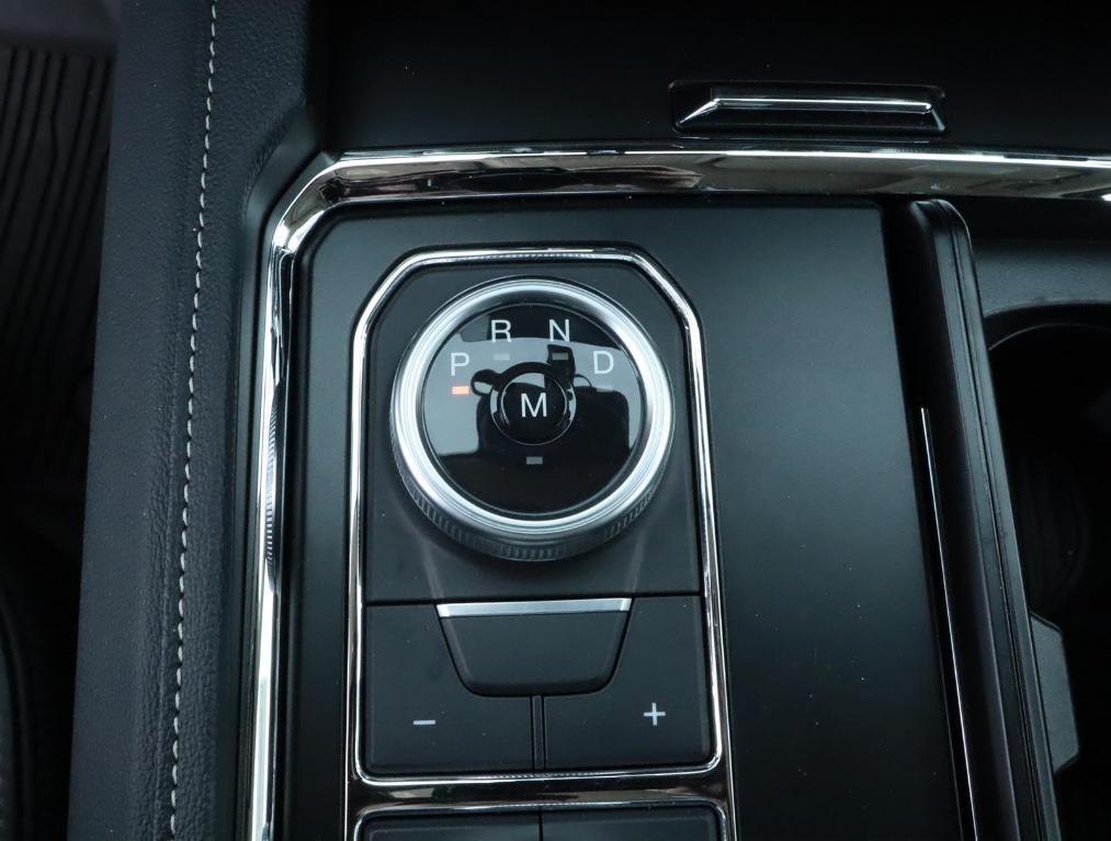 new 2024 Ford Expedition car, priced at $61,790