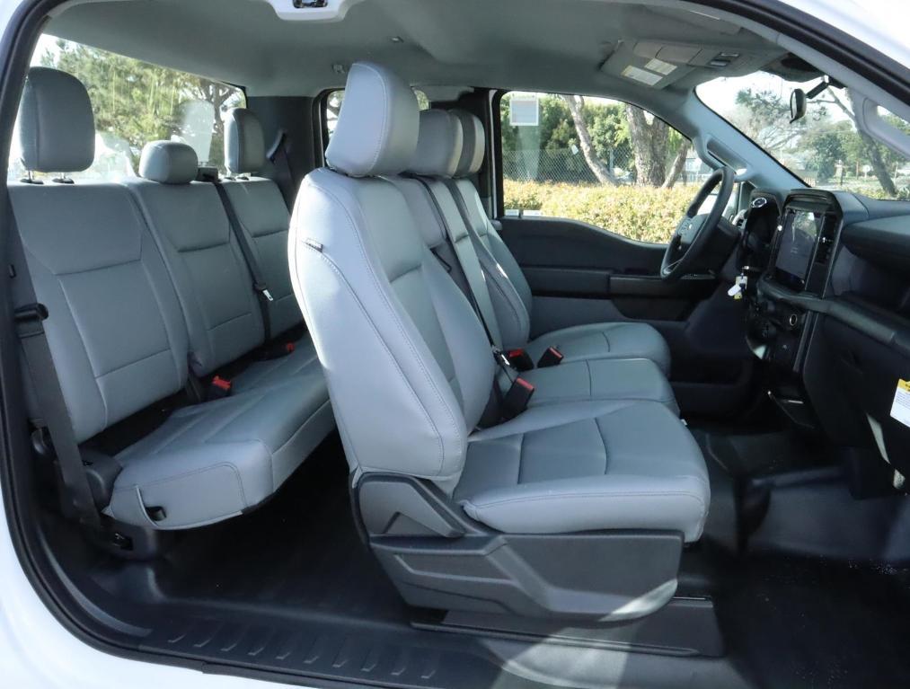 new 2025 Ford F-150 car, priced at $39,018
