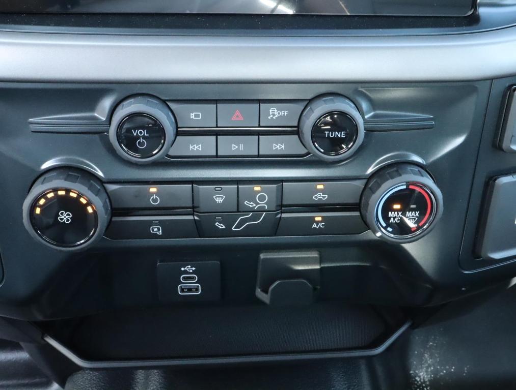 new 2025 Ford F-150 car, priced at $39,018