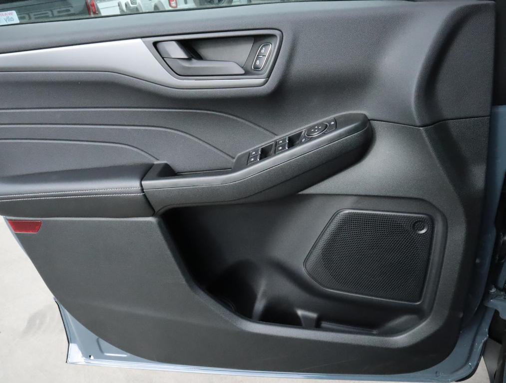 new 2025 Ford Escape car, priced at $28,055