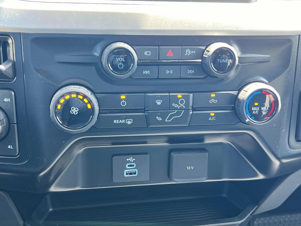 new 2025 Ford F-250 car, priced at $70,629