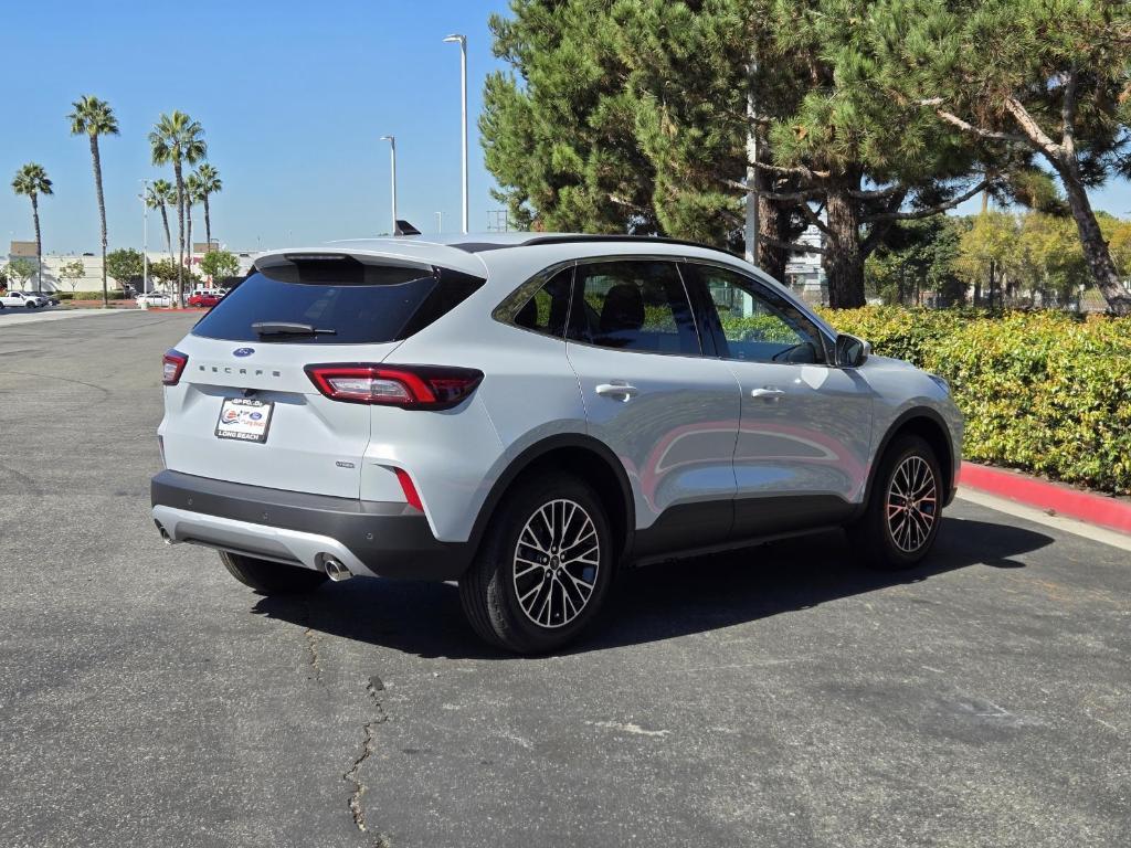 new 2025 Ford Escape car, priced at $32,095