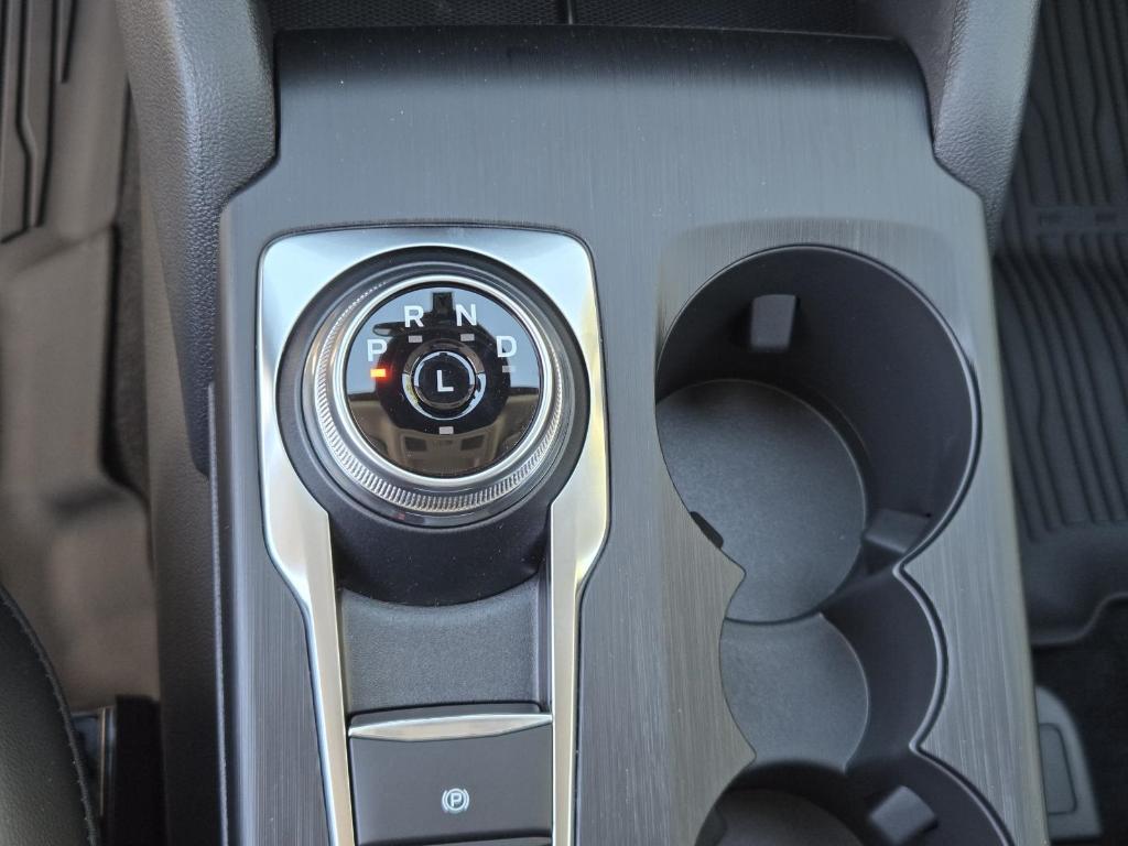 new 2025 Ford Escape car, priced at $32,095