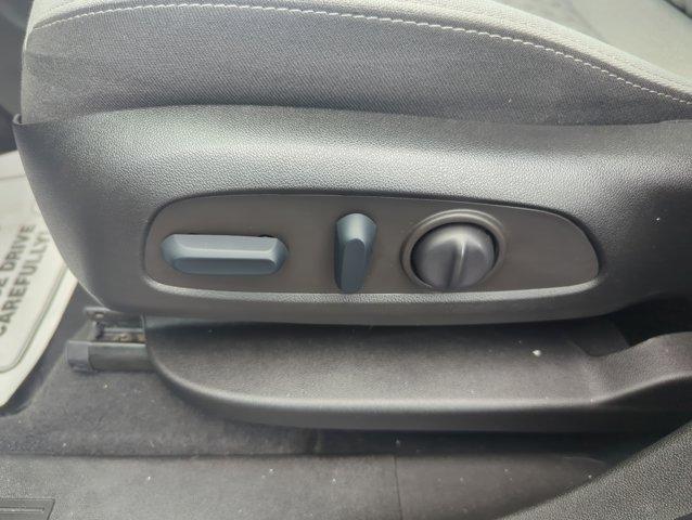 used 2022 Chevrolet Equinox car, priced at $21,364