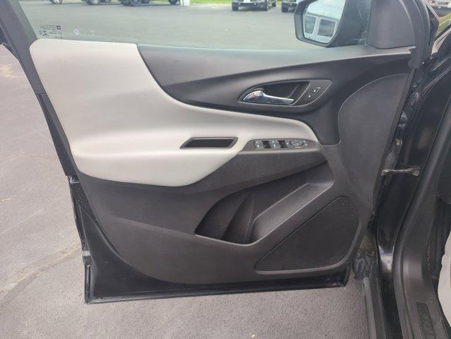 used 2022 Chevrolet Equinox car, priced at $21,364