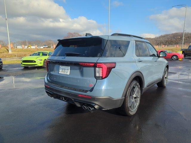 new 2025 Ford Explorer car, priced at $61,490