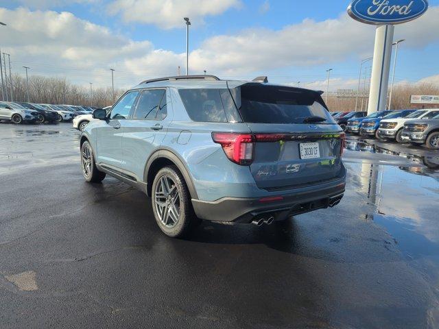 new 2025 Ford Explorer car, priced at $61,490