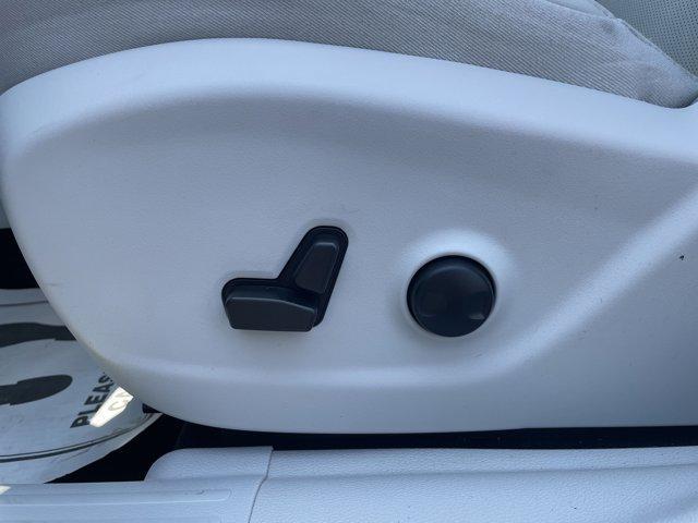 used 2022 Jeep Cherokee car, priced at $28,988