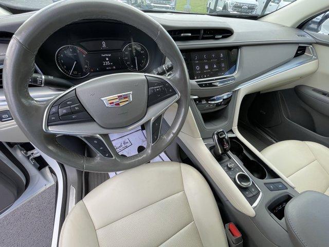 used 2021 Cadillac XT5 car, priced at $26,964