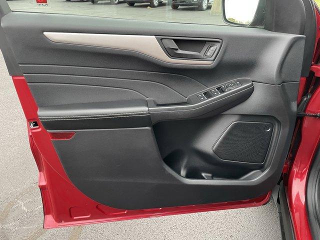 used 2022 Ford Escape car, priced at $22,662