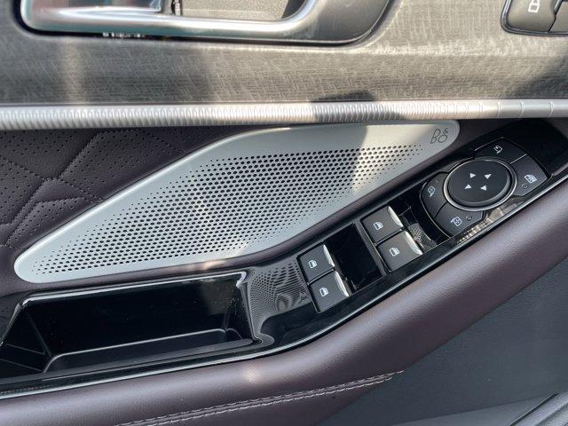 new 2025 Ford Explorer car, priced at $59,060