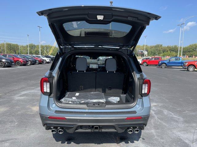 new 2025 Ford Explorer car, priced at $62,355