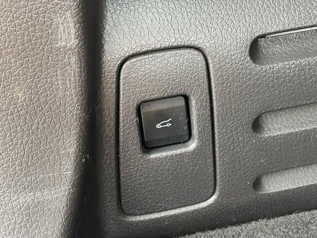 used 2013 Ford Edge car, priced at $8,988