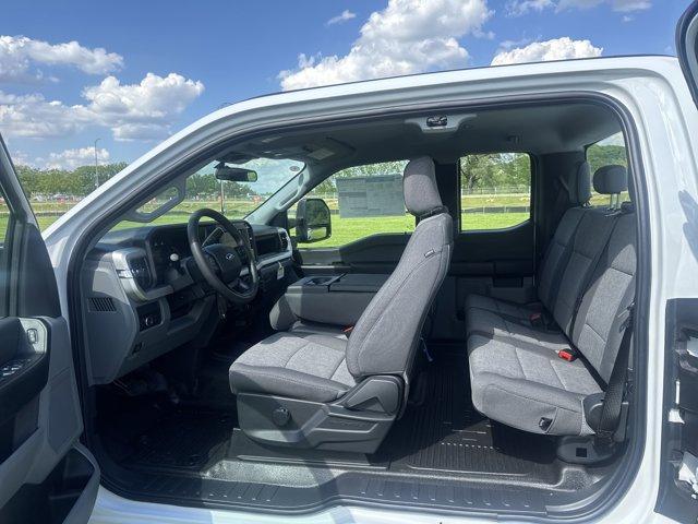 new 2025 Ford F-250 car, priced at $55,225