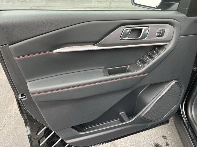 new 2025 Ford Explorer car, priced at $53,275