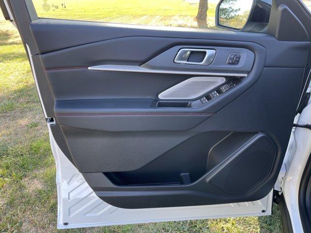 new 2025 Ford Explorer car, priced at $62,655