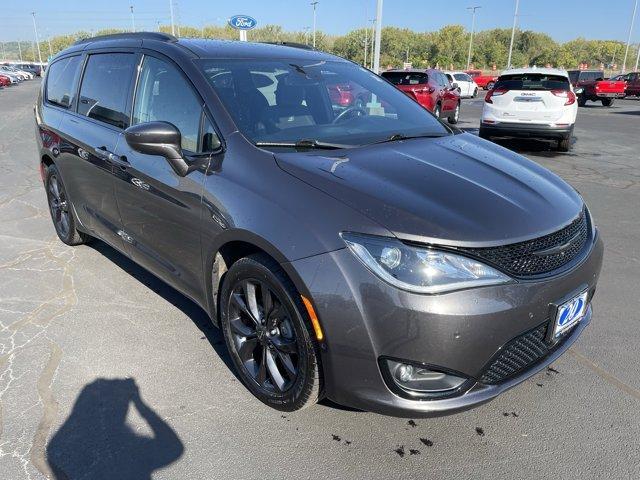 used 2020 Chrysler Pacifica car, priced at $18,488