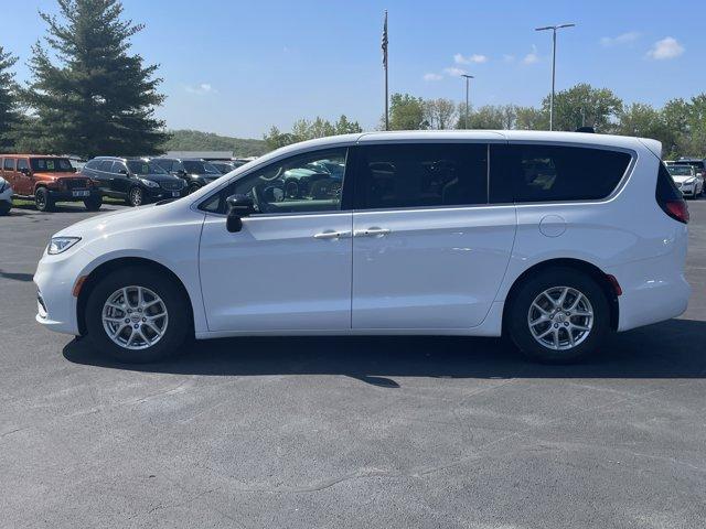 used 2024 Chrysler Pacifica car, priced at $37,888
