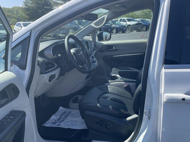 used 2024 Chrysler Pacifica car, priced at $37,888