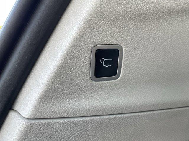 used 2024 Chrysler Pacifica car, priced at $33,984