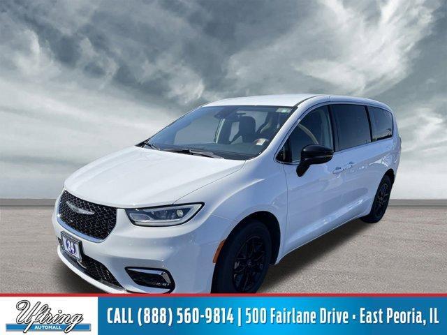 used 2024 Chrysler Pacifica car, priced at $33,984