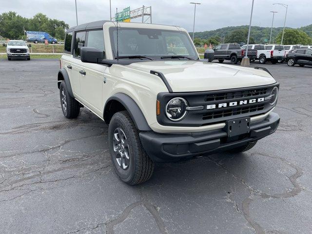 new 2025 Ford Bronco car, priced at $47,695