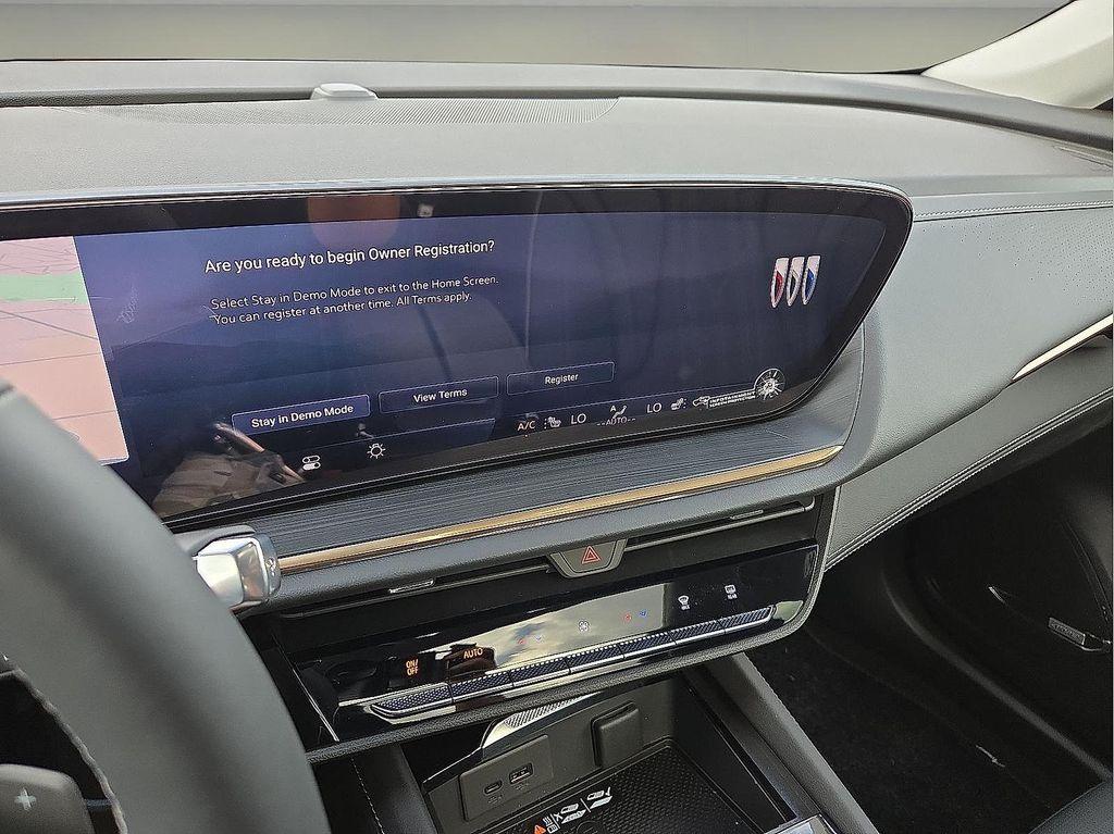 new 2025 Buick Envision car, priced at $40,595