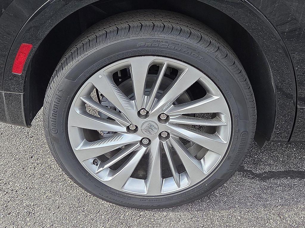 new 2025 Buick Envision car, priced at $40,595