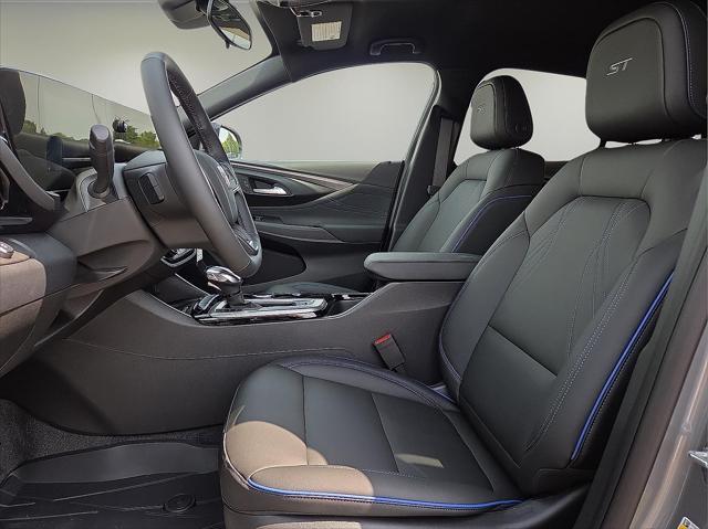 new 2025 Buick Envista car, priced at $25,425