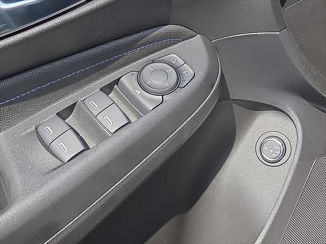 new 2025 Buick Envista car, priced at $25,425