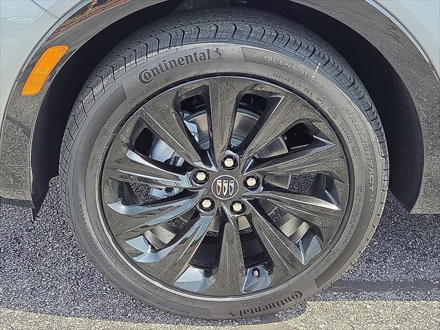 new 2025 Buick Envista car, priced at $25,425
