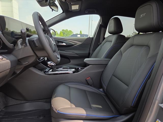 new 2025 Buick Envista car, priced at $25,425