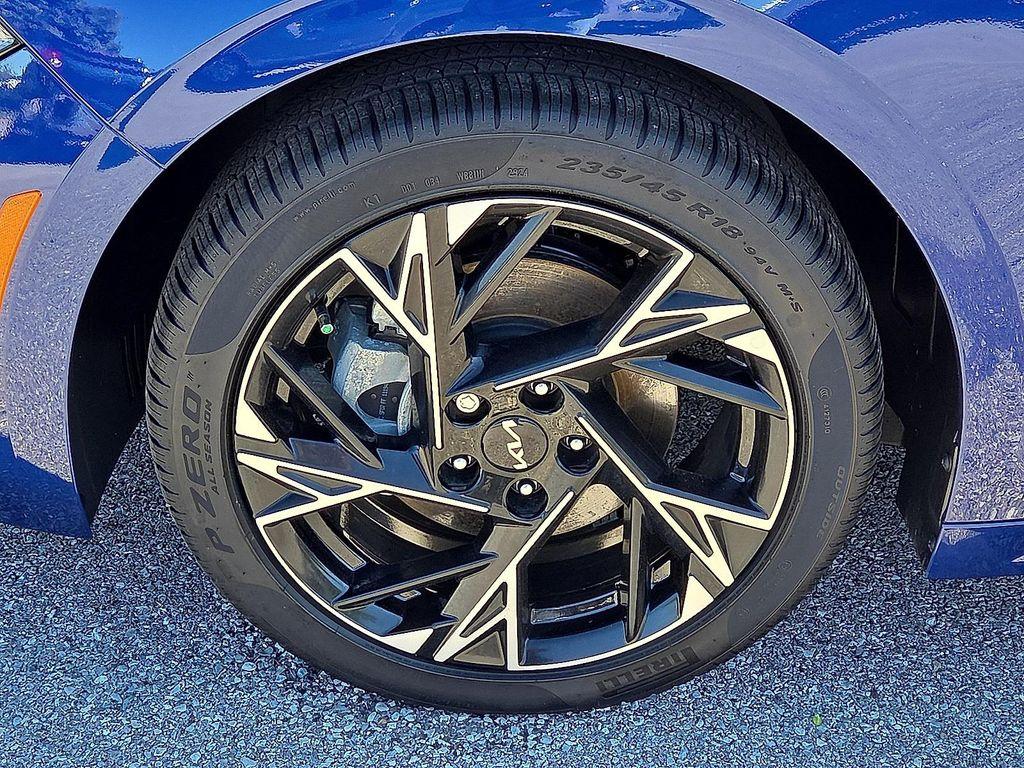 used 2025 Kia K5 car, priced at $27,844