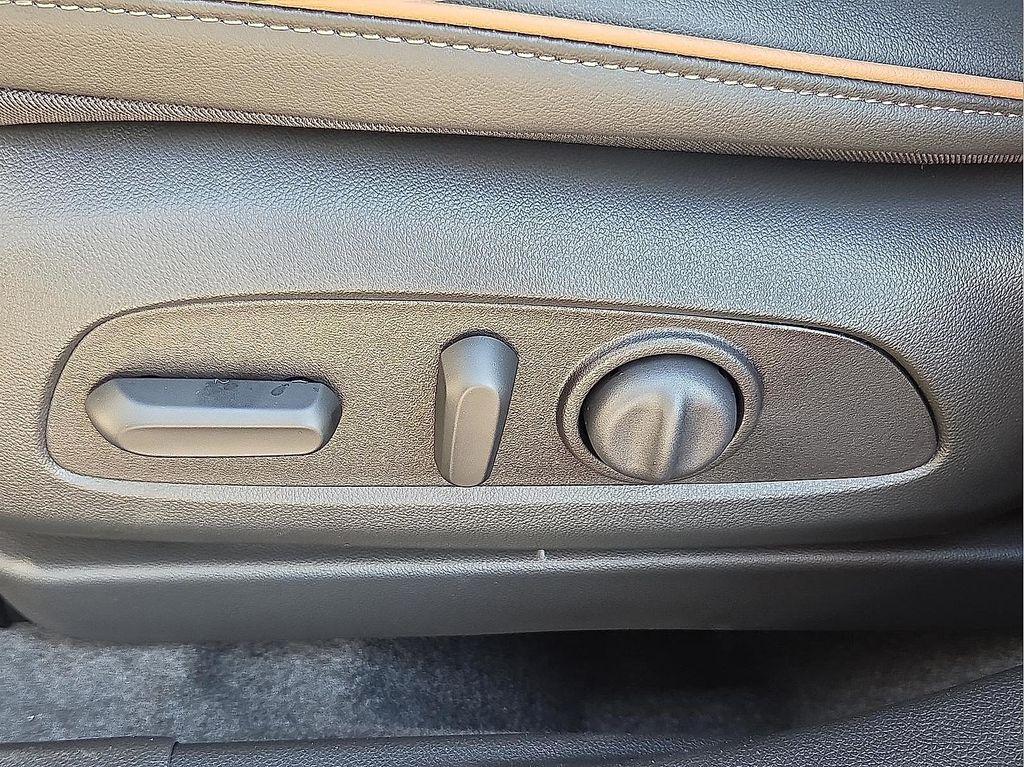 new 2026 Buick Envista car, priced at $32,012