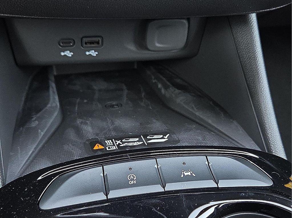 new 2026 Buick Envista car, priced at $32,012